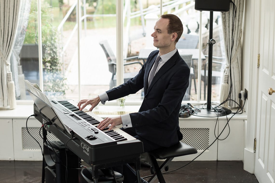 piano player in the Orangery