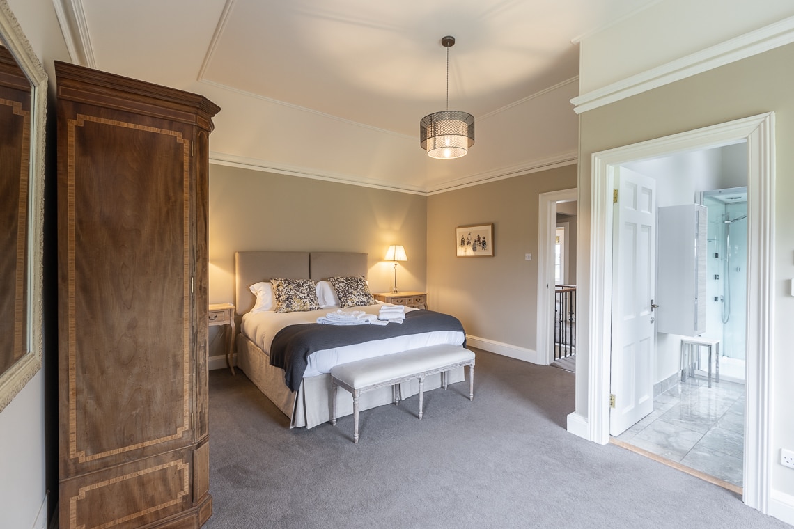 Sea View House master bedroom