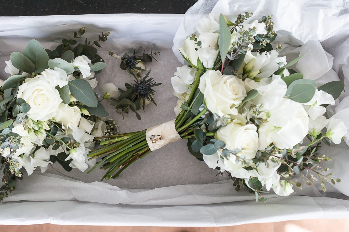 bridal bouquet yellow roses