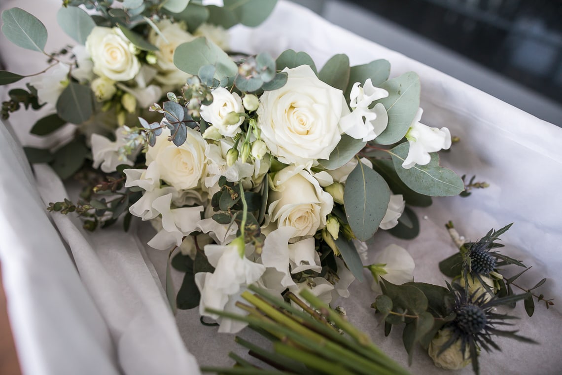 bridal bouquet yellow roses